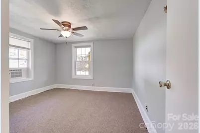 438 Loop Road, Hendersonville, NC 28792 - Photo 5