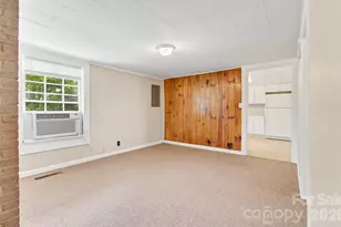 438 Loop Rd, Hendersonville, NC 28792 - Photo 5