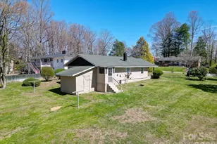 438 Loop Rd, Hendersonville, NC 28792 - Photo 35