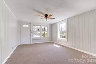 438 Loop Rd, Hendersonville, NC 28792 - Photo 15