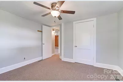 438 Loop Road, Hendersonville, NC 28792 - Photo 23