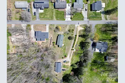 438 Loop Road, Hendersonville, NC 28792 - Photo 31