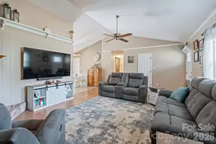 212 Woody Ct, Gastonia, NC 28056 - Photo 7