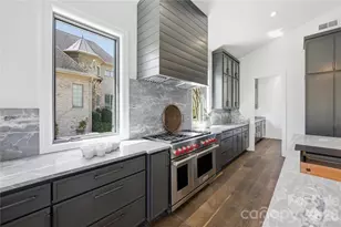 1423 S Wendover Rd, Charlotte, NC 28211 - Photo 13