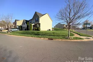 817 Wingthorn Rose Dr, Gastonia, NC 28056 - Photo 3