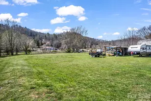 120 Quiet Stream Ln, Hendersonville, NC 28791 - Photo 5