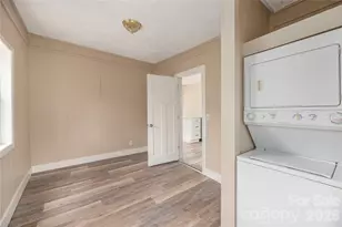 448 Sand Hill Rd, Asheville, NC 28806 - Photo 11