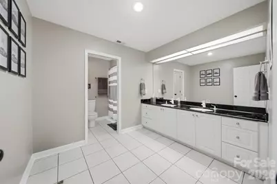 4624 9th Street NE, Hickory, NC 28601 - Photo 35