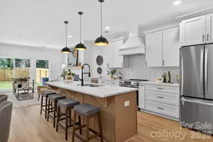 1802 Vinton St, Charlotte, NC 28216 - Photo 7