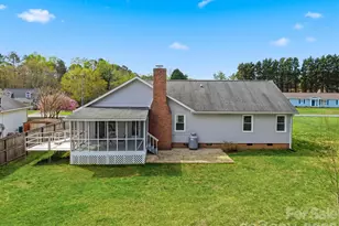 1951 19th Ave Dr NE, Hickory, NC 28601 - Photo 29