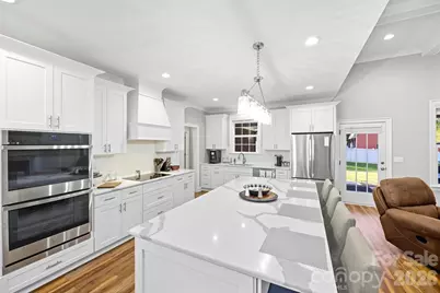 706 Toncin Avenue, Bessemer City, NC 28016 - Photo 13