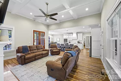 706 Toncin Avenue, Bessemer City, NC 28016 - Photo 7