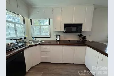 636 Willis Road, Dallas, NC 28034 - Photo 7