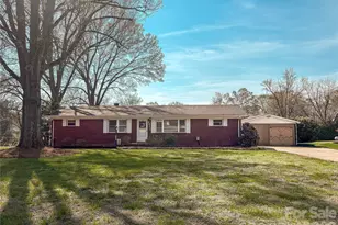 2011 Mountain Creek Rd, Albemarle, NC 28001 - Photo 1