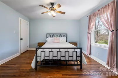 215 Browning Avenue, Hendersonville, NC 28791 - Photo 21