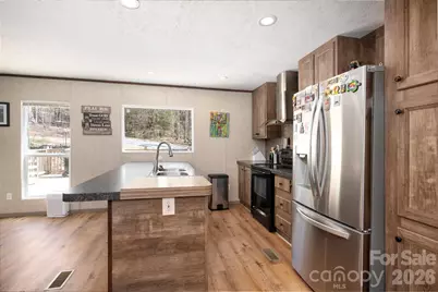 1064 Deer Chase Circle, Cedar Mountain, NC 28718 - Photo 9