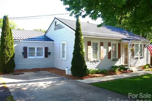 316 Hazelwood Ave, Waynesville, NC 28786 - Photo 3