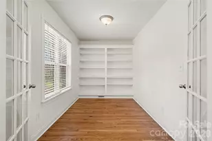 437 Hillcrest Dr, Harrisburg, NC 28075 - Photo 5