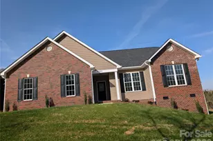 1107 Mayfield Cir NW, Conover, NC 28613 - Photo 1