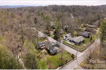 1126 4th Avenue W, Hendersonville, NC 28739 - Photo 31