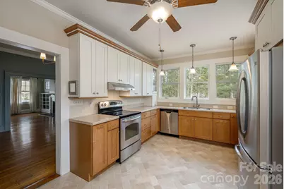 1126 4th Avenue W, Hendersonville, NC 28739 - Photo 15