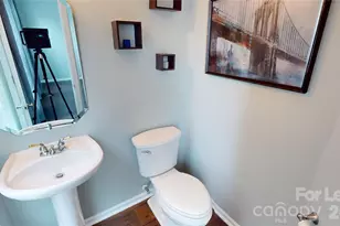 5532 Werburgh St, Charlotte, NC 28209 - Photo 17