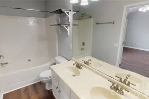5532 Werburgh St, Charlotte, NC 28209 - Photo 15