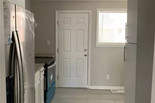 2717 Columbus Cir, Charlotte, NC 28208 - Photo 5