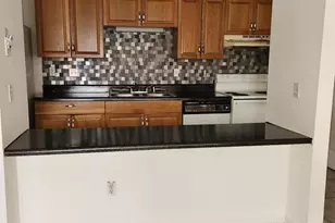 9531-D Shannon Green Dr, Charlotte, NC 28213 - Photo 5