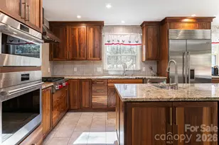 106 Oak Hollow Ct, Asheville, NC 28805 - Photo 15