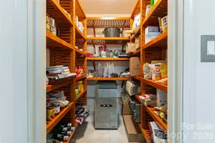 106 Oak Hollow Ct, Asheville, NC 28805 - Photo 19