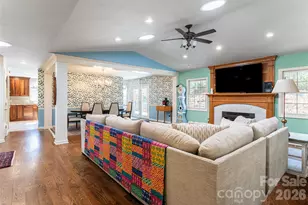 106 Oak Hollow Ct, Asheville, NC 28805 - Photo 9