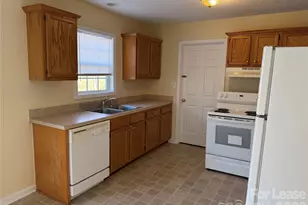 86 34th Ave NW, Hickory, NC 28601 - Photo 5