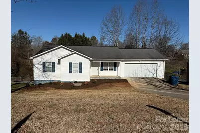 86 34th Avenue NW, Hickory, NC 28601 - Photo 1
