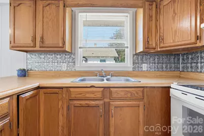 346 N Cleghorn Street, Rutherfordton, NC 28139 - Photo 7