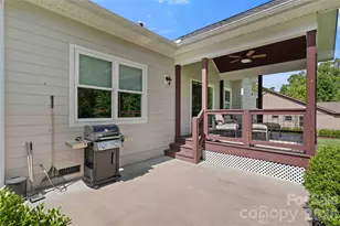 806 Blacksmith Run Dr, Hendersonville, NC 28792 - Photo 29