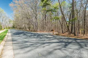 801 Reverdy Ln, Matthews, NC 28105 - Photo 21