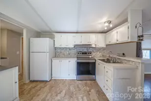 222 Summertree Dr, Troutman, NC 28166 - Photo 5