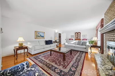 5523 Pine Lake Court, Hickory, NC 28601 - Photo 9