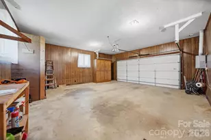 5523 Pine Lake Ct, Hickory, NC 28601 - Photo 35