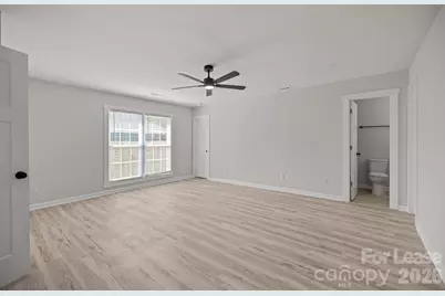 6722 Stillmeadow Drive, Charlotte, NC 28277 - Photo 11