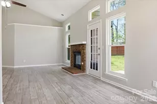 2917 Dellinger Dr, Charlotte, NC 28269 - Photo 11