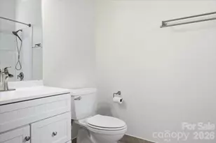 2917 Dellinger Dr, Charlotte, NC 28269 - Photo 17