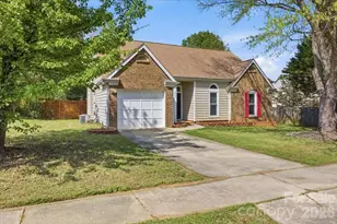 2917 Dellinger Dr, Charlotte, NC 28269 - Photo 3