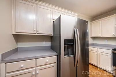 142 39th Avenue Court NW, Hickory, NC 28601 - Photo 17