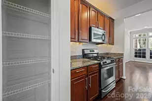 10400 Berkeley Woods Ln, Charlotte, NC 28277 - Photo 7