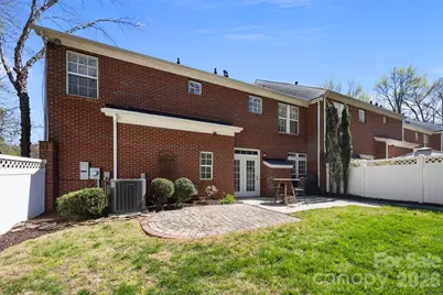 10400 Berkeley Woods Lane, Charlotte, NC 28277 - Photo 33