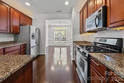 10400 Berkeley Woods Lane, Charlotte, NC 28277 - Photo 9