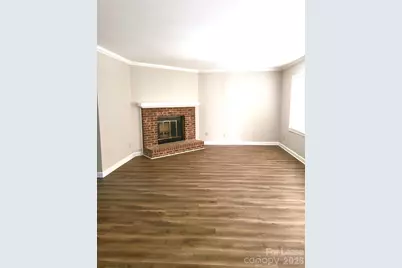 2141 Selwyn Avenue #212, Charlotte, NC 28207 - Photo 3