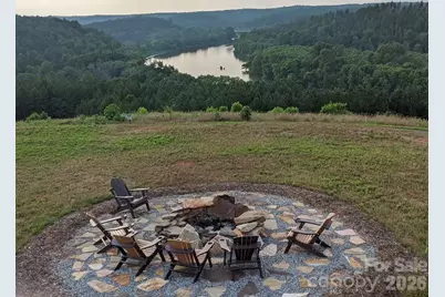 206 W Settings Boulevard, Valdese, NC 28690 - Photo 7